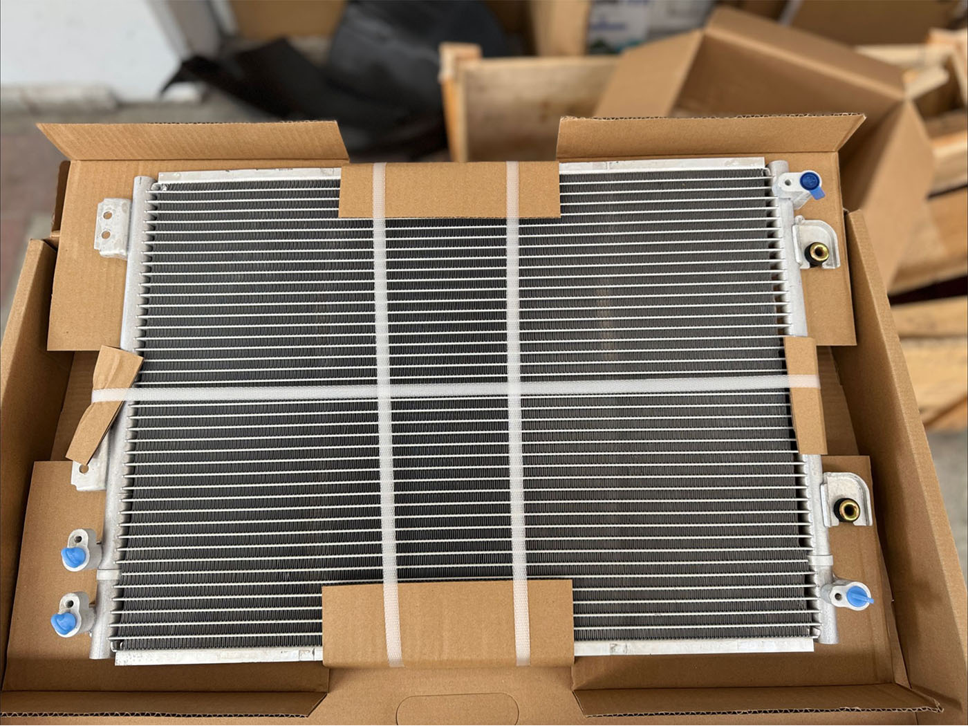 Hitaçhi -Caterpillar - Kobelco Klima Radyatörü